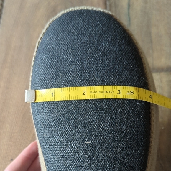 Kyrgies Slippers Bishkek Kicks - Picture 10 of 11